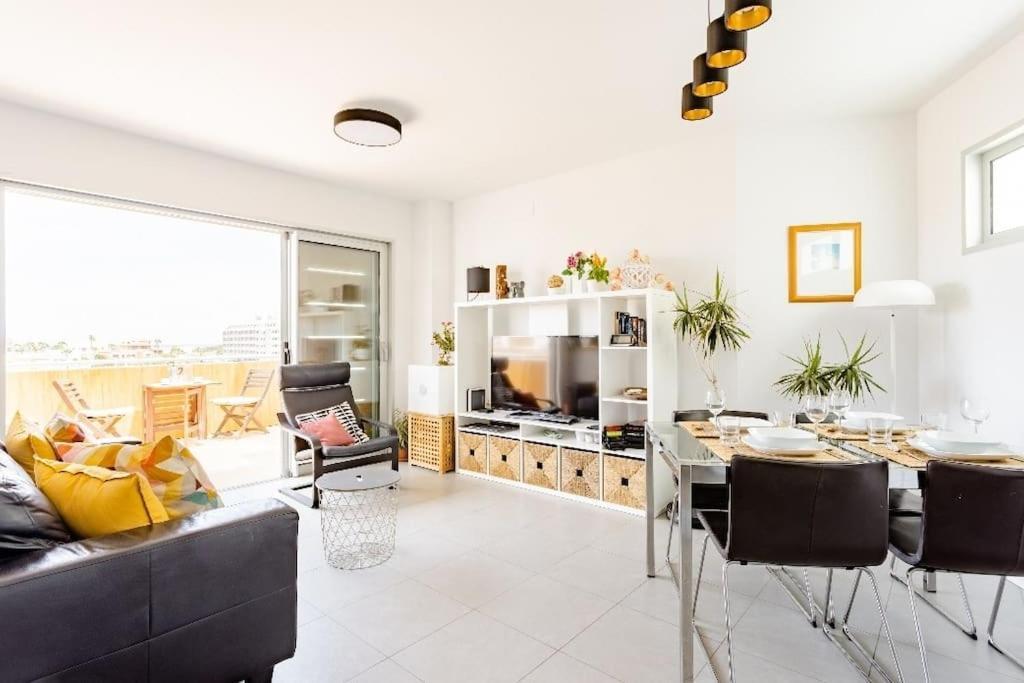 El Medano Beachfront Triplex Penthouse With Pool, Rooftop, Sea View Exterior foto