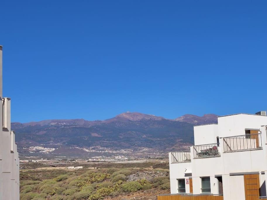 El Medano Beachfront Triplex Penthouse With Pool, Rooftop, Sea View Exterior foto